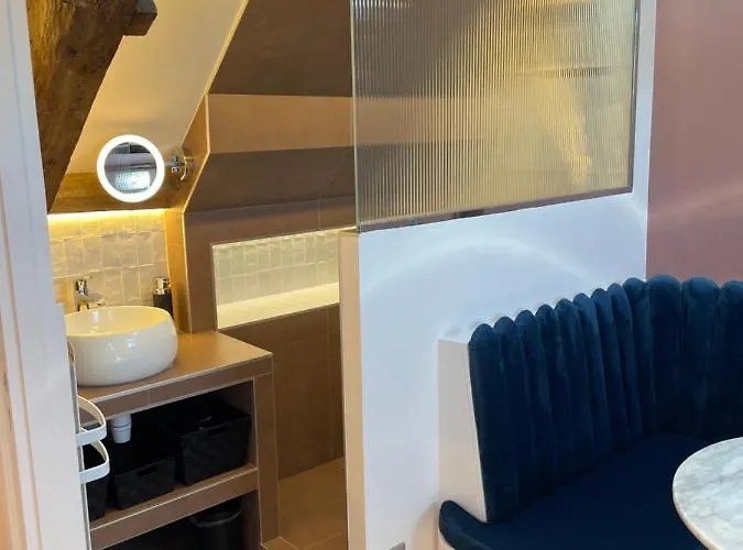 Nid D'amour Sous Les Toits ! Lejlighed *